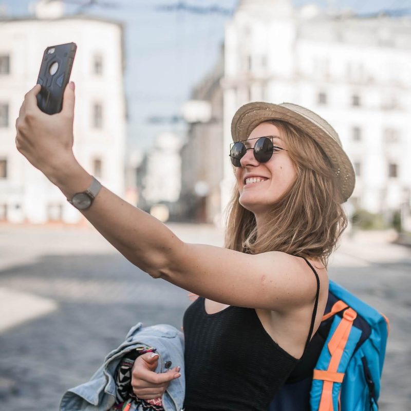 traveler-make-a-selfie-1.jpg